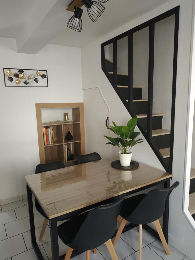 הוילה La Lillebonnaise Meuble Au Coeur De Lillebonne מראה חיצוני תמונה