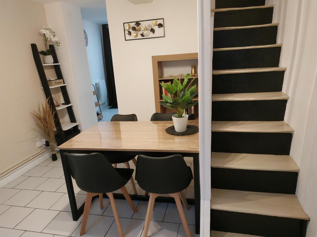 הוילה La Lillebonnaise Meuble Au Coeur De Lillebonne מראה חיצוני תמונה